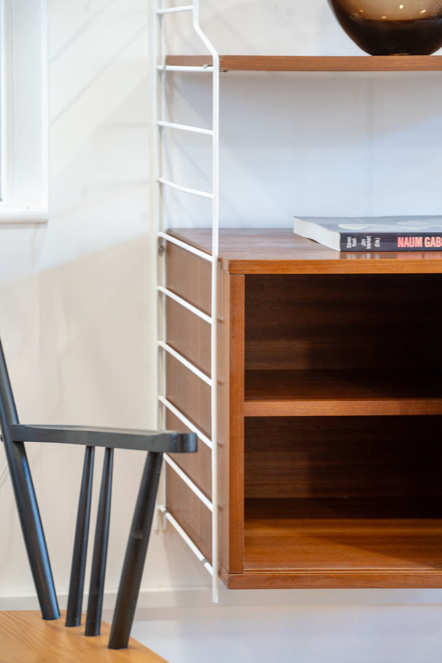 Nils Strinning for String Shelving - Teak and White Metal Modular Wall System/Bookcase (1960s) Sweden