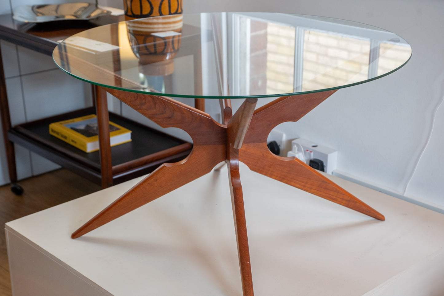 Vladimir Kagan for Sika Møbler – Spider-Legged Coffee Table in Teak (1960s)