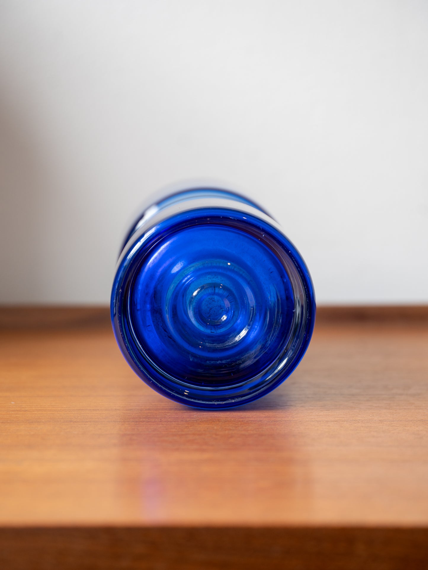 Cobalt ble vase by Tamara Aladin for Riihimäen Lasi (Finand 1960s)
