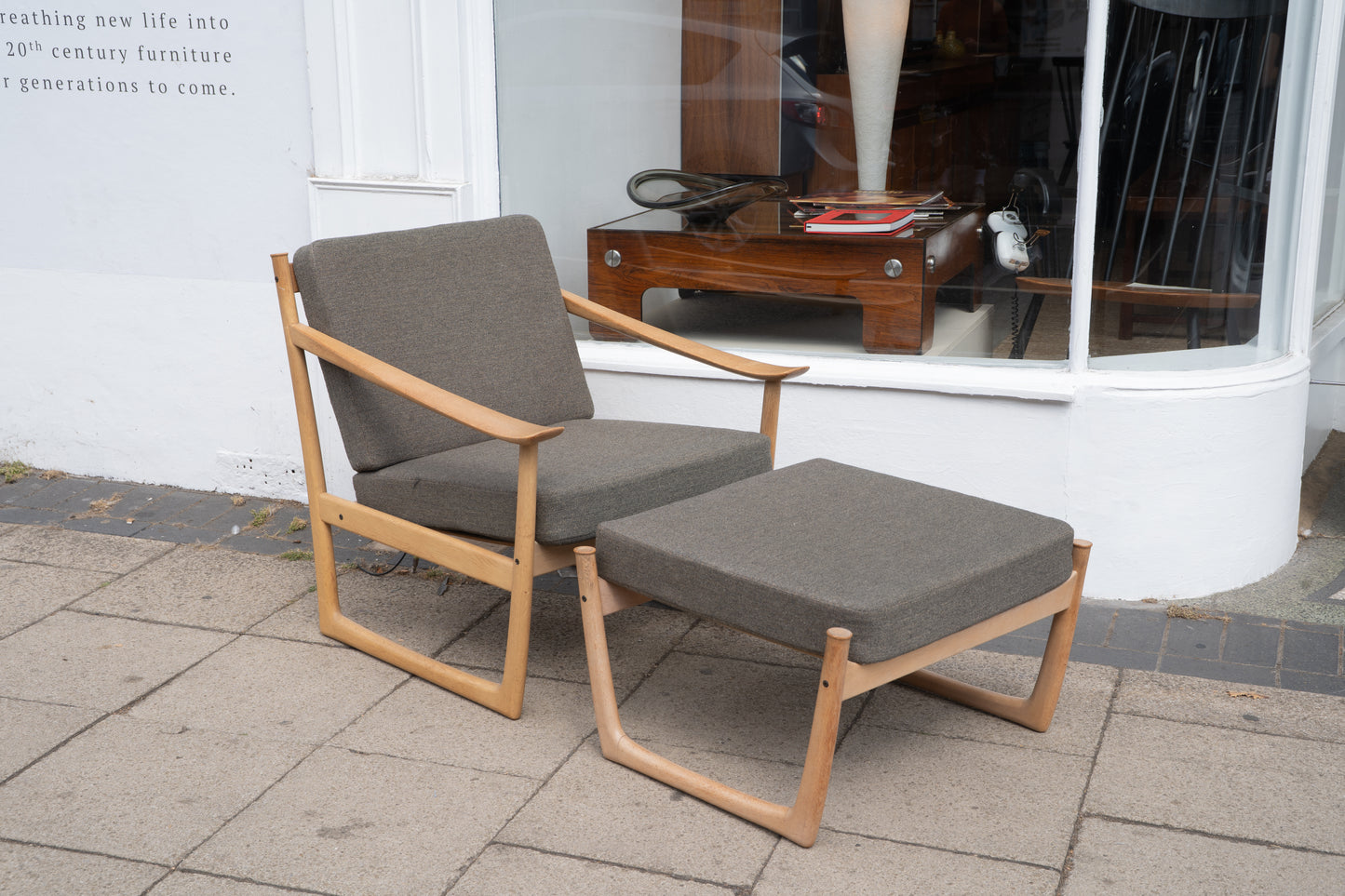 Beech FD130 Armchair and Matching FD131 Footstool by Peter Hvidt and Orla Mølgaard for France and Søn, (1960s) Denmark