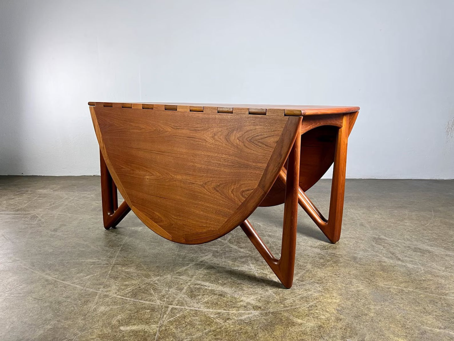 Oval Drop-Leaf Dining Table by Kurt Østervig for Jason Møbler, (1960s) Denmark