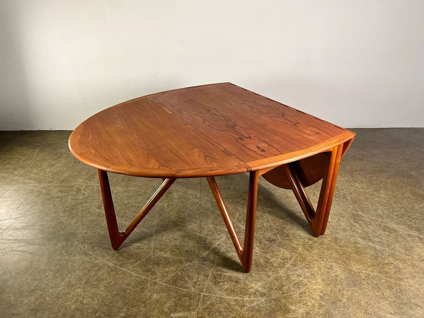 Oval Drop-Leaf Dining Table by Kurt Østervig for Jason Møbler, (1960s) Denmark