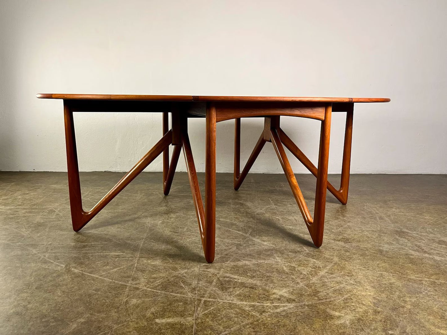 Oval Drop-Leaf Dining Table by Kurt Østervig for Jason Møbler, (1960s) Denmark