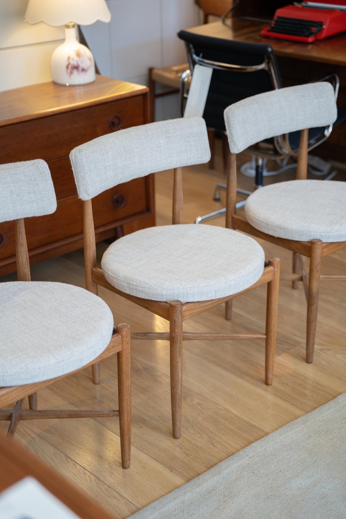 Upholstery of 6 Fresco Dining chairs for Jackie Falconer