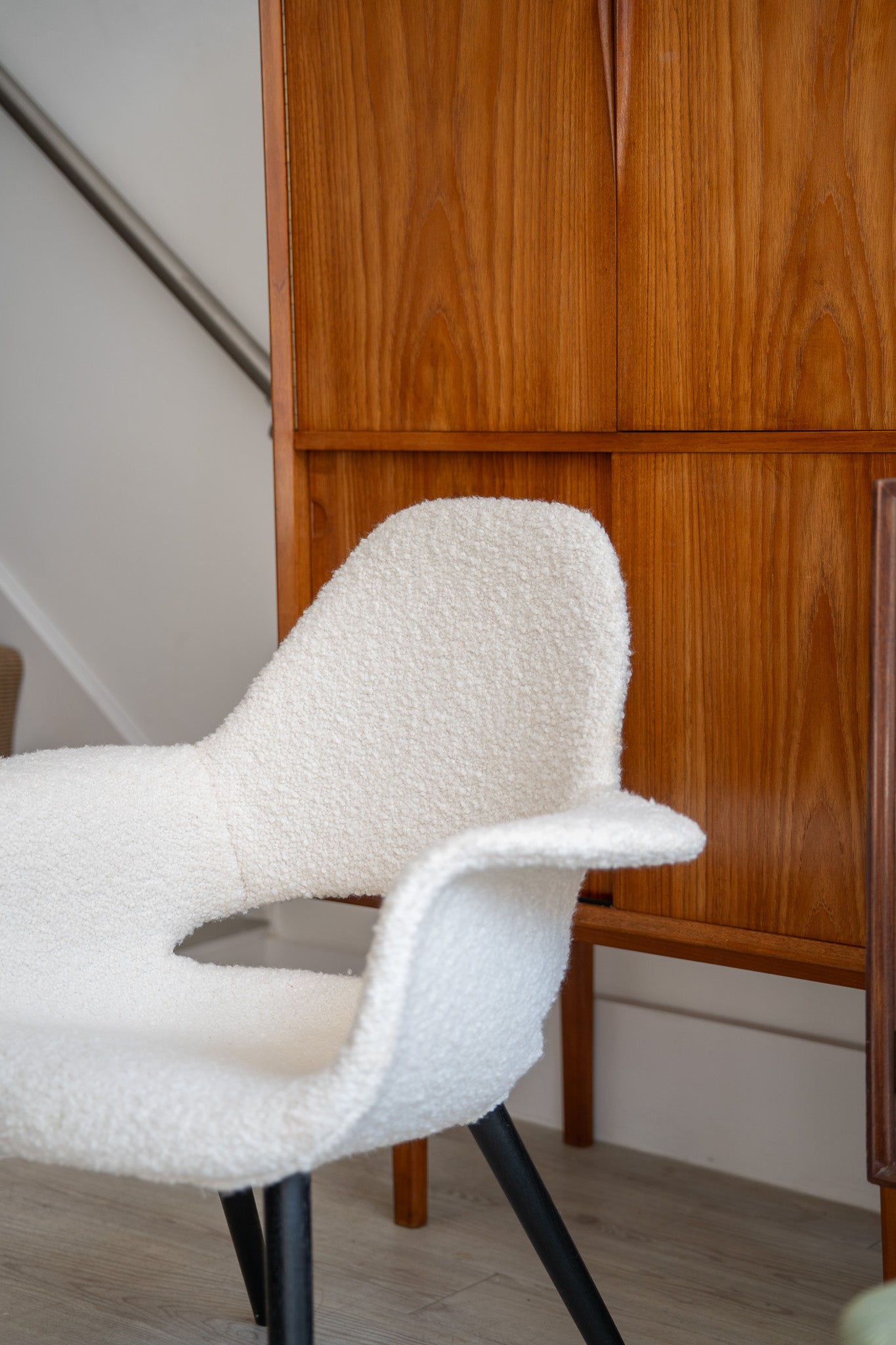 White ‘Organic' Highback Reading Chair by Charles Eames & Eero Saarinen for Vitra