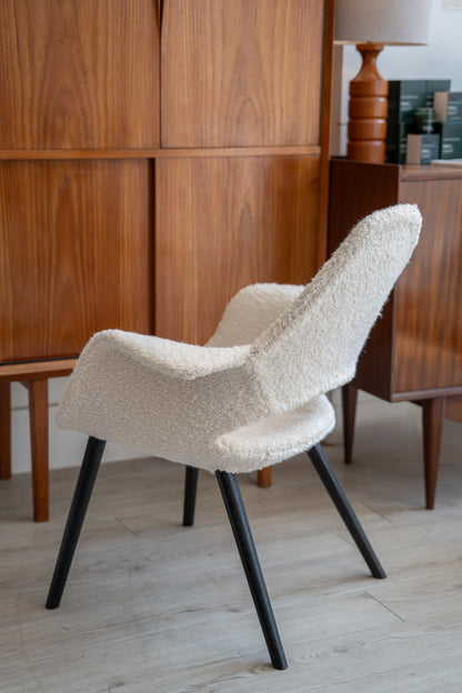 White ‘Organic' Highback Reading Chair by Charles Eames & Eero Saarinen for Vitra