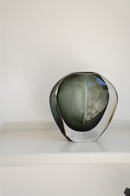 Nils Landberg smoked glass "shouldered" vase for Orrefors (1950s/60s) Sweden