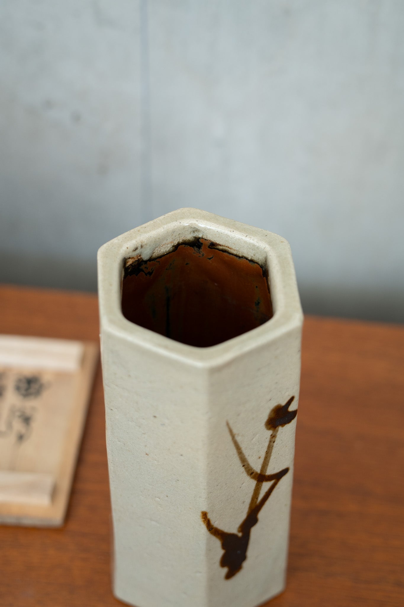 Shoju Hamada (1894-1978), Stoneware Hexagonal Vase with Signed Display Box (c.1960) Japan