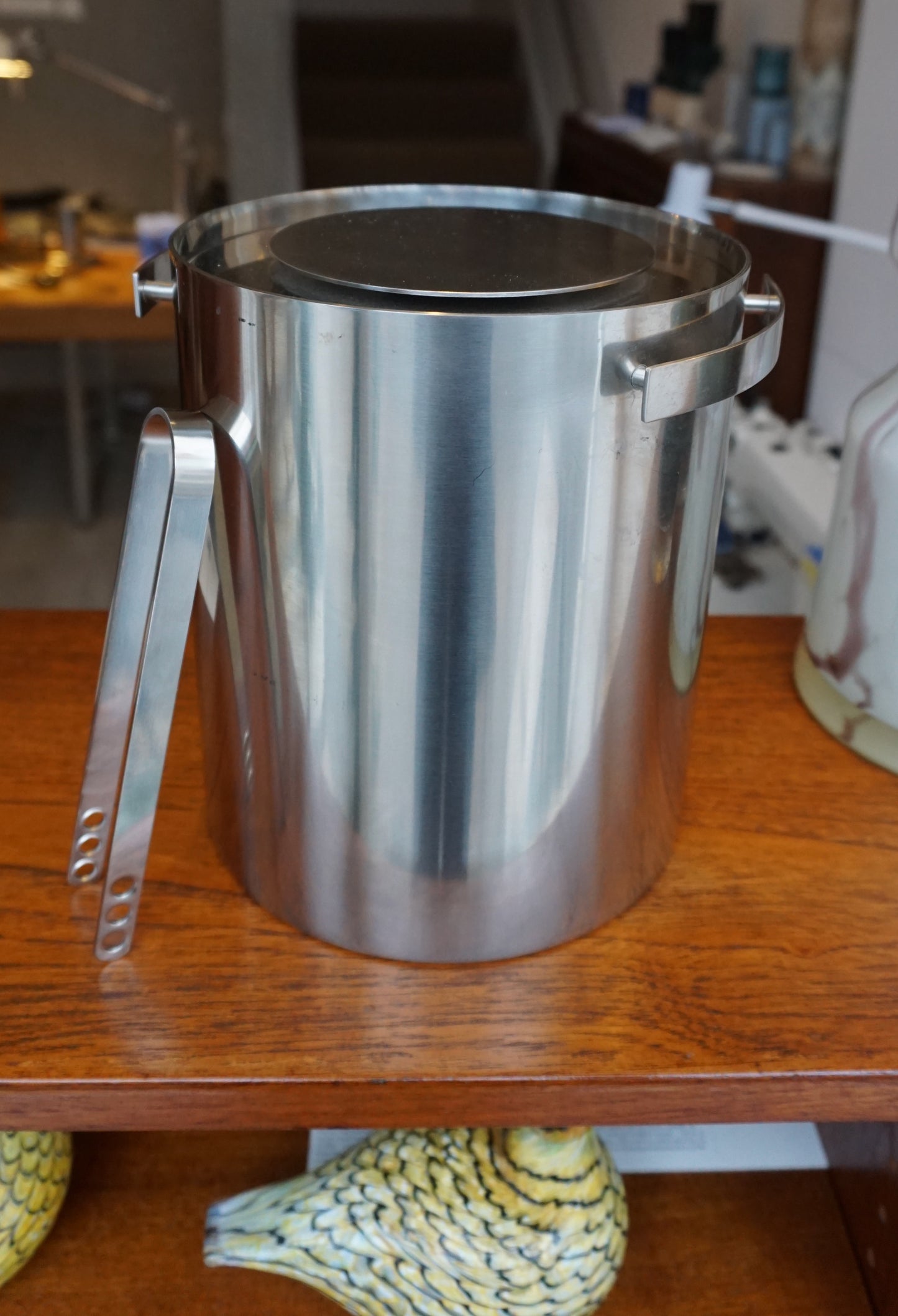 Extra-Large Cylinda-Line champagne cooler/Ice Bucket (with Tongs in box) by  Arne Jacobsen for Stelton (1960s) Denmark