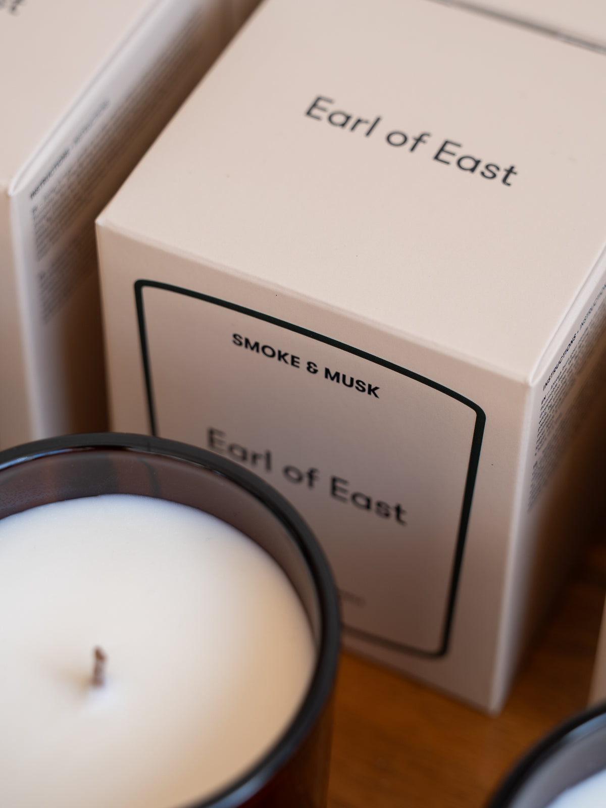 Earl of East 'Smoke & Musk' Scented Candle (260ml)