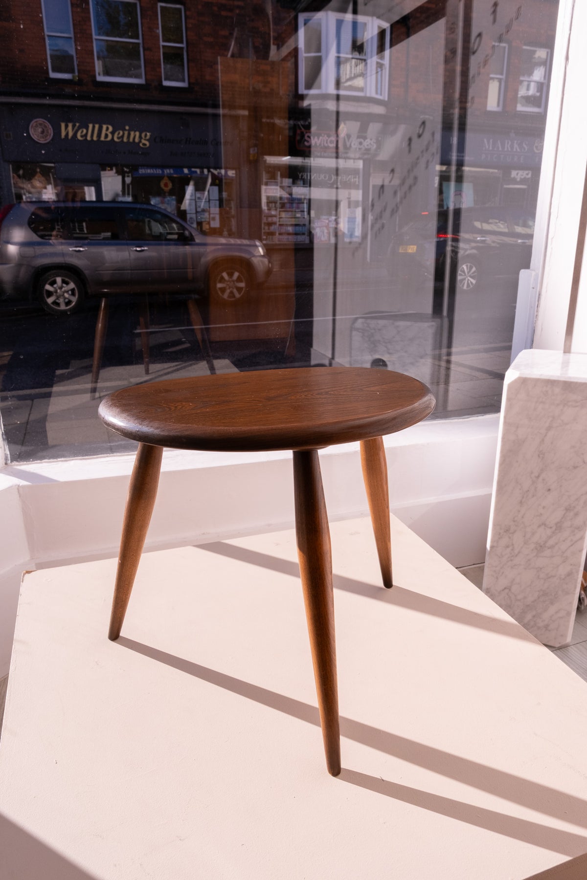 Set of three 'pebble' nesting tables, model 354, c1960, Ercol (UK)