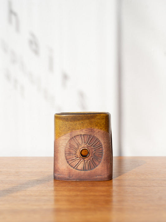 Bob Dawe Pottery Studio 'Wrap Around' Stoneware Vase (1960s) UK