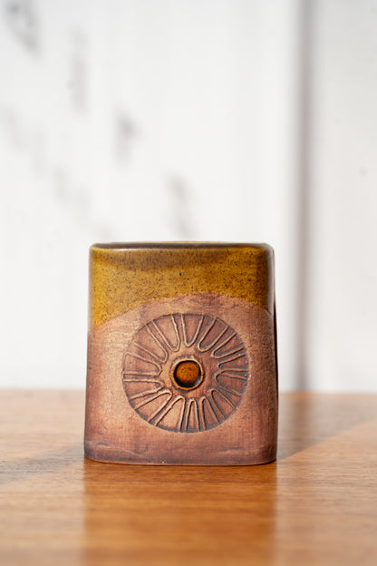 Bob Dawe Pottery Studio 'Wrap Around' Stoneware Vase, (1960s) UK