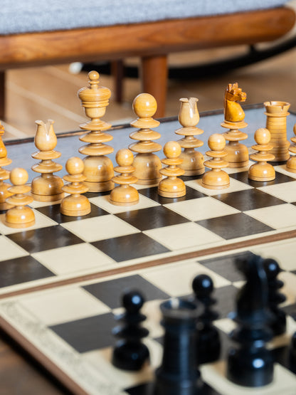 Mid Century Turned Boxwood & Ebony St George Pattern Chess Set (UK)