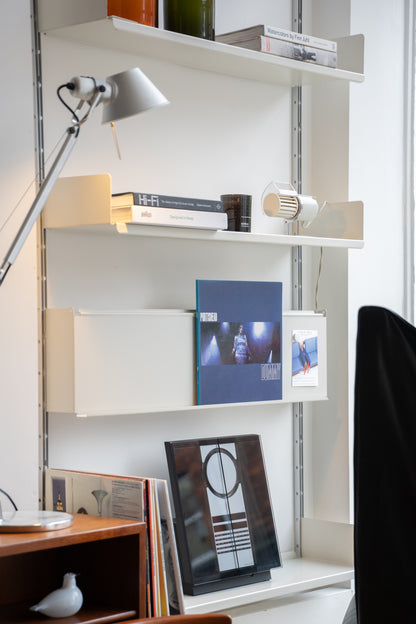 Vintage Dieter Rams (b.1932) Vitsoe '606 Universal' Modular Shelving System