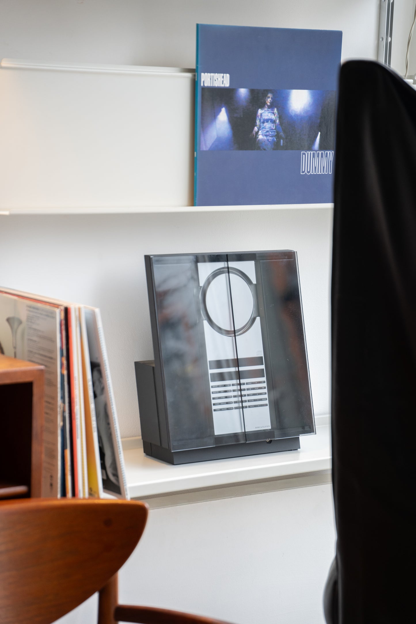 Vintage Dieter Rams (b.1932) Vitsoe '606 Universal' Modular Shelving System