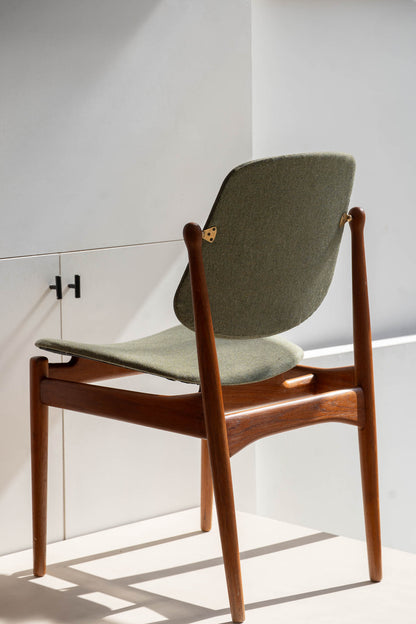 Model FD 183 Chair by Arne Vodder for France & Daverkosen, (1960s) Denmark (2 Available)