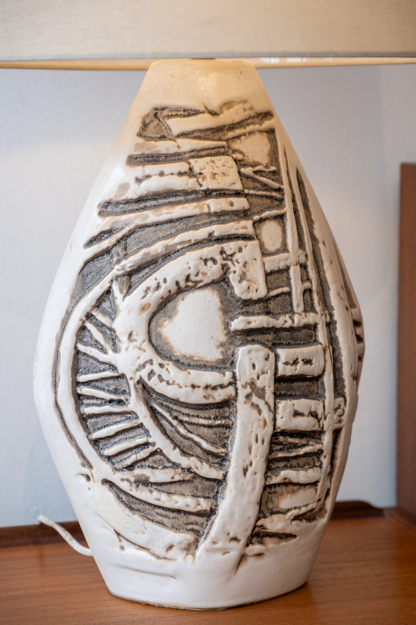 Tremaen Cornish Pottery Sculptural Bowjey Lamp by Peter Ellery (1970s) Cornwal
