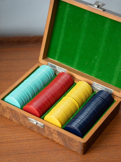Vintage Gaming/Poker Chips Set in Burr Wood Veneer Box (1960s) UK