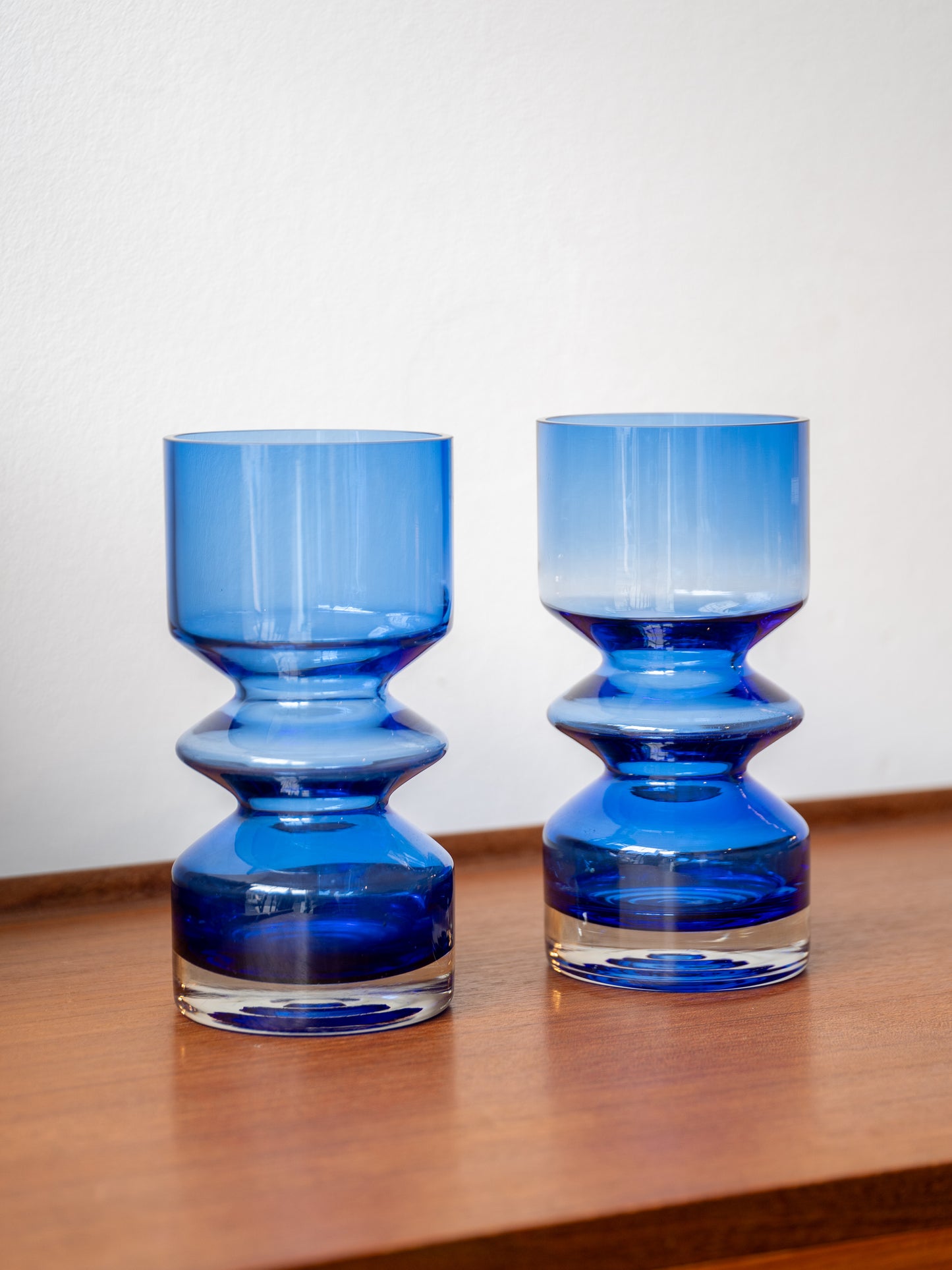 Cobalt ble vase by Tamara Aladin for Riihimäen Lasi (Finand 1960s)
