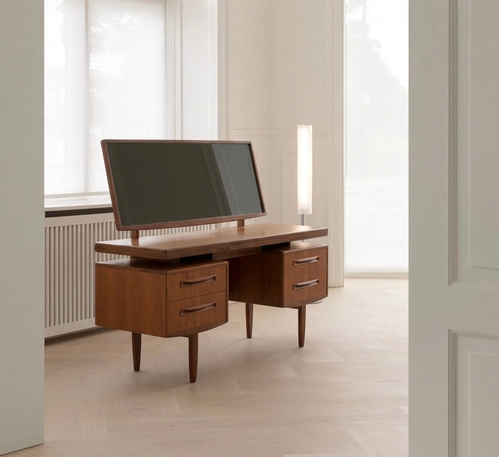 'Fresco’ Dressing Table with Adjustable Mirror by G-Plan, (1960s) UK
