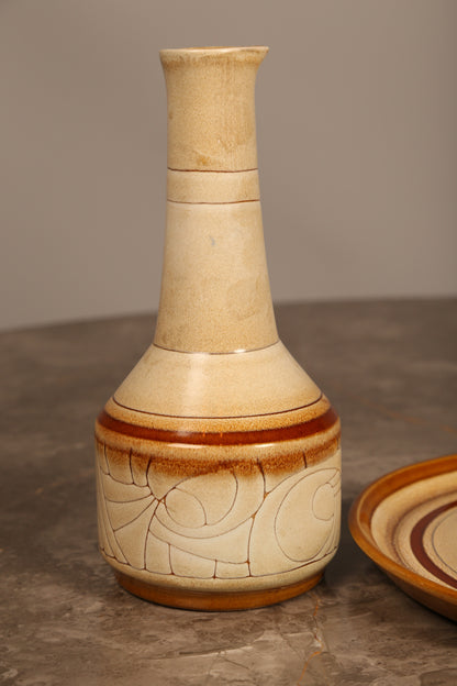 Celtic Pottery decanter with tray and 4 beakers in 'Medallion' design (1960s) Cornwall