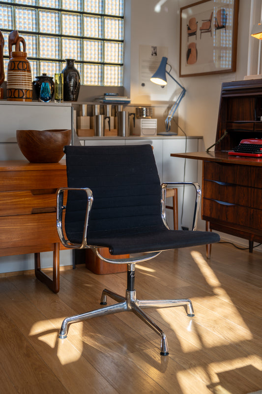 'Aluminium Group' Desk Chair by Charles Eames & Ray Eames