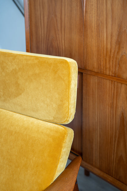 Model FD-164 reclining Armchair by Arne Vodder for France & Son