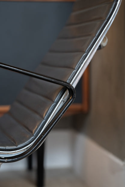 EA 116 Armchair by Charles Eames & Ray Eames for Vitra (USA)