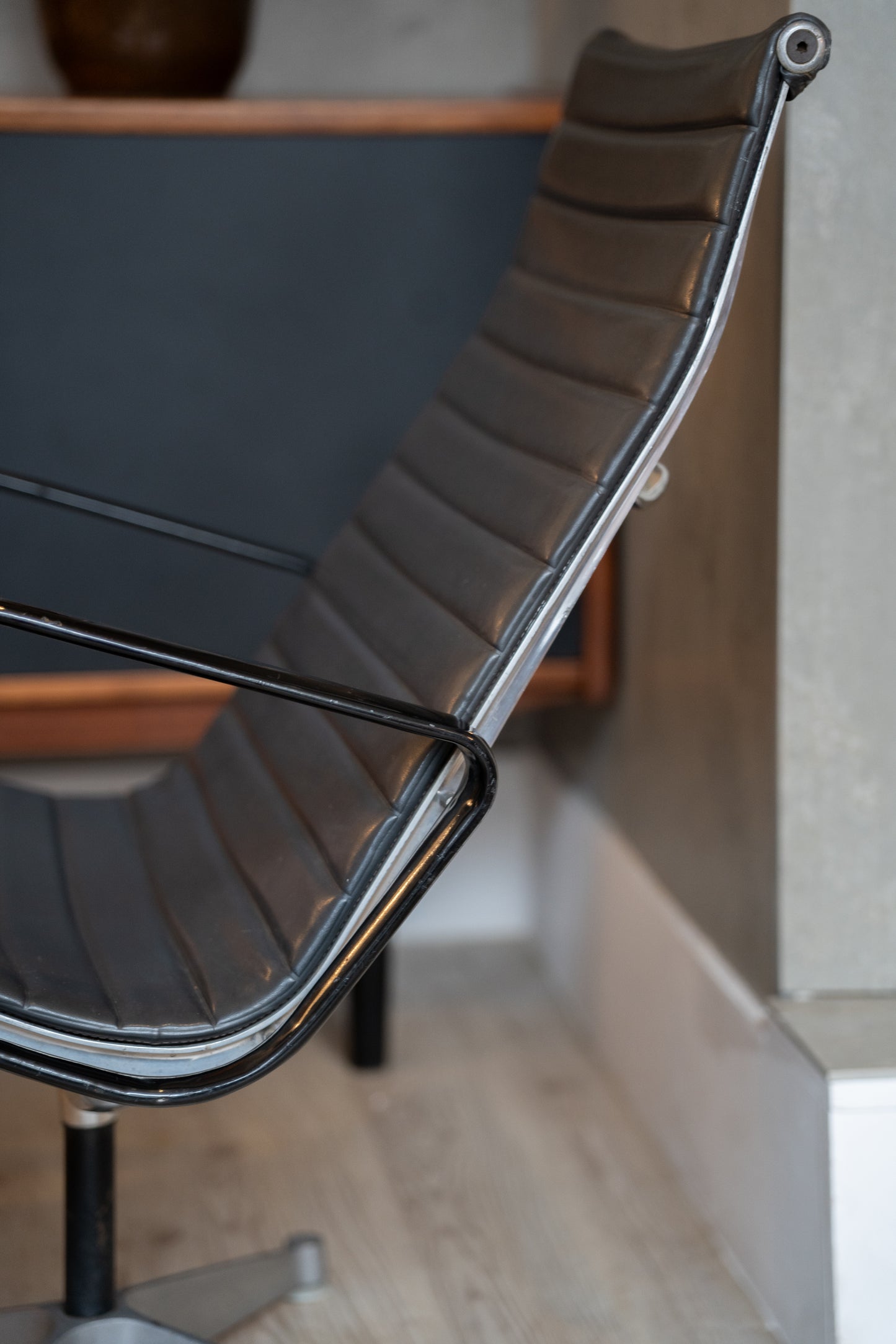 EA 116 Armchair by Charles Eames & Ray Eames for Vitra (USA)