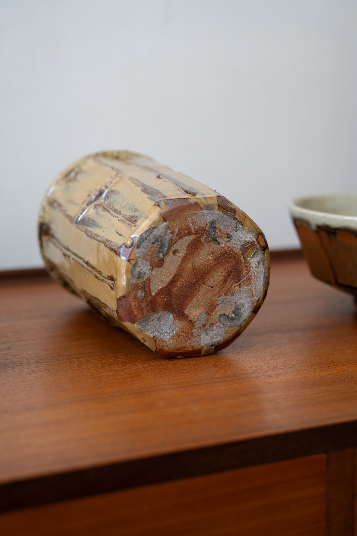 Mike Dodd (b.1943) Large 'Tidy' Stoneware