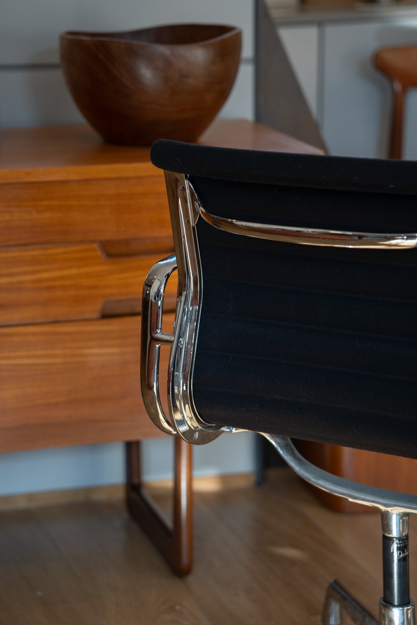 'Aluminium Group' Desk Chair by Charles Eames & Ray Eames