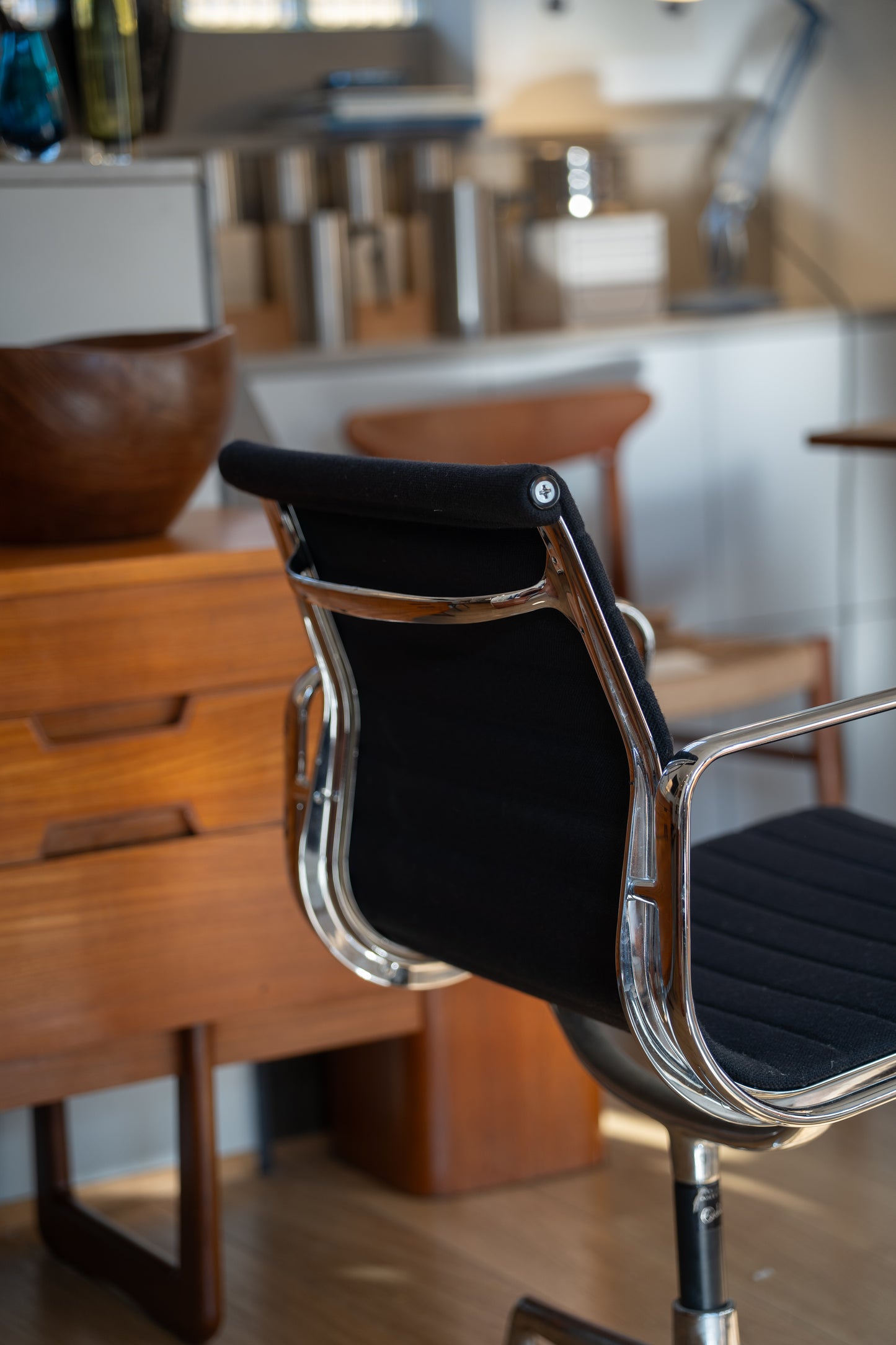 'Aluminium Group' Desk Chair by Charles Eames & Ray Eames
