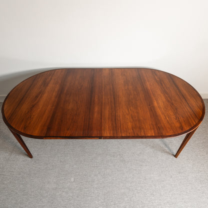 Brazilian Rosewood Extending Table by Henry Rosengren Hansen for Brande Møbelindustri, (1960s) Denmark