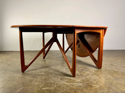 Oval Drop-Leaf Dining Table by Kurt Østervig for Jason Møbler, (1960s) Denmark