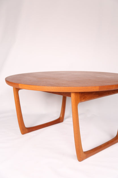 Teak Coffee table by Peter Hvidt & Orla Mølgaard for France & Sons (1960s)
